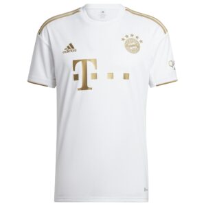 FC Bayern Away Shirt 2022-2023 with Gnabry 7 printing