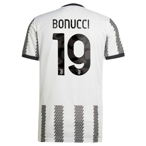 Juventus Home Shirt 2022/23 with Bonucci 19 printing